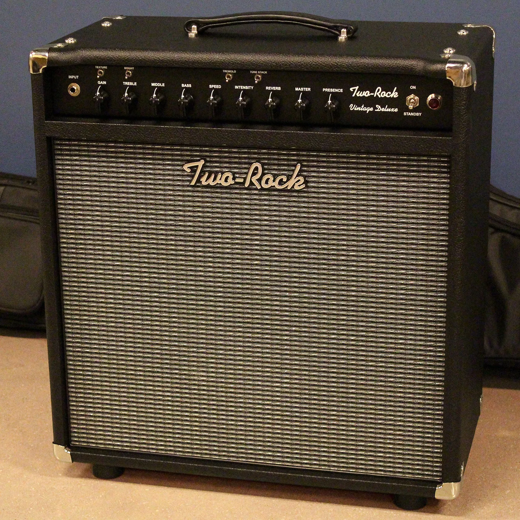 Two-Rock Vintage Deluxe 40/20 1x12 Combo, Black Bronco, Silver